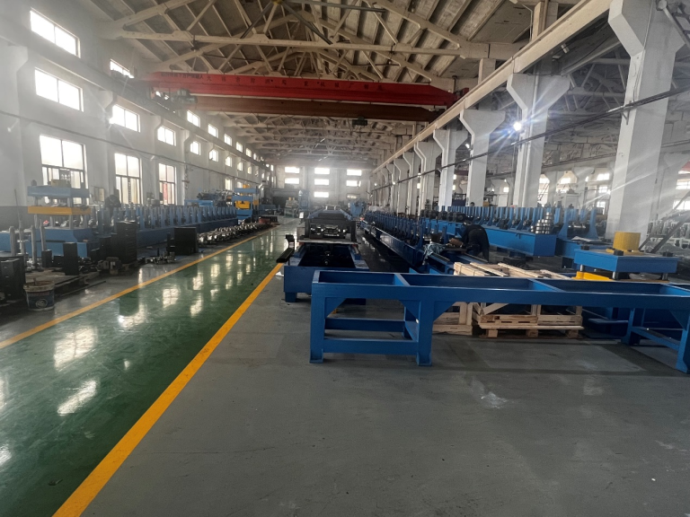 foot pedal roll forming machine scaffold plank roll forming machine clip lock standing seam metal panel roll forming machine metal snap lock roll forming machine